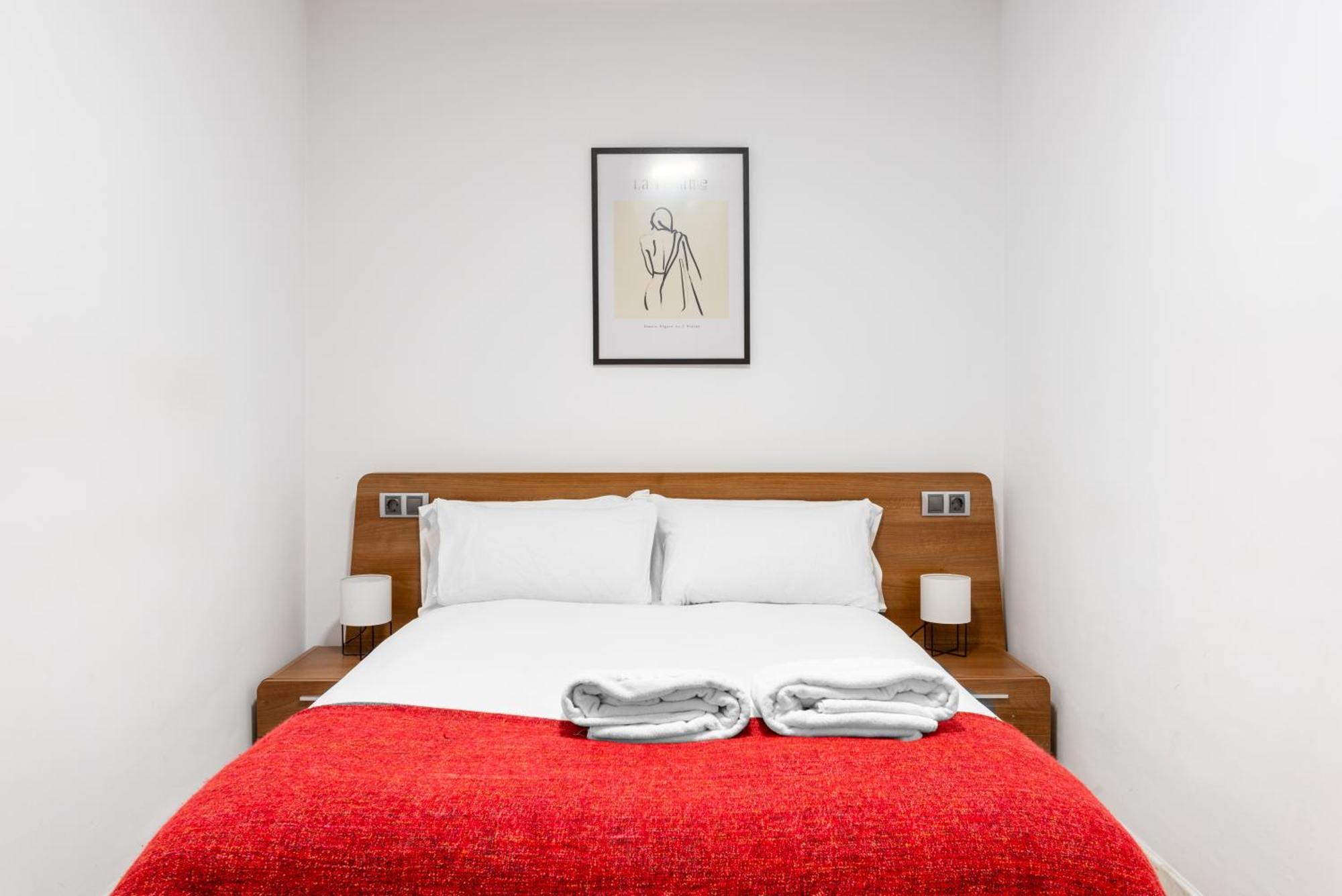 Wintowinrentals Quiet Apartment, Good Location, Free Parking Малага Экстерьер фото