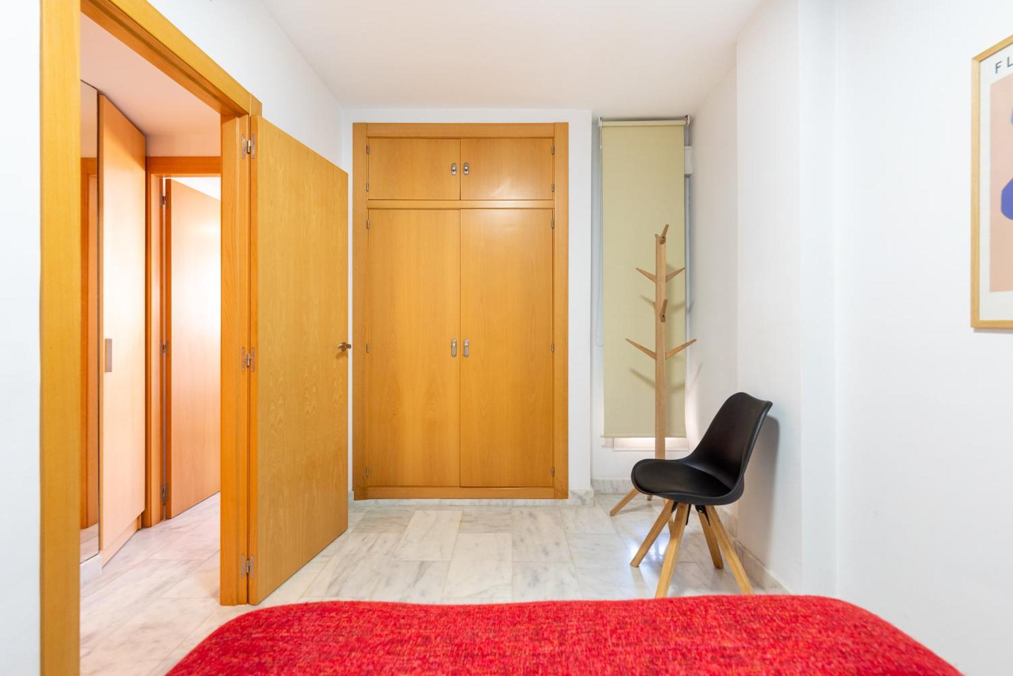 Wintowinrentals Quiet Apartment, Good Location, Free Parking Малага Экстерьер фото
