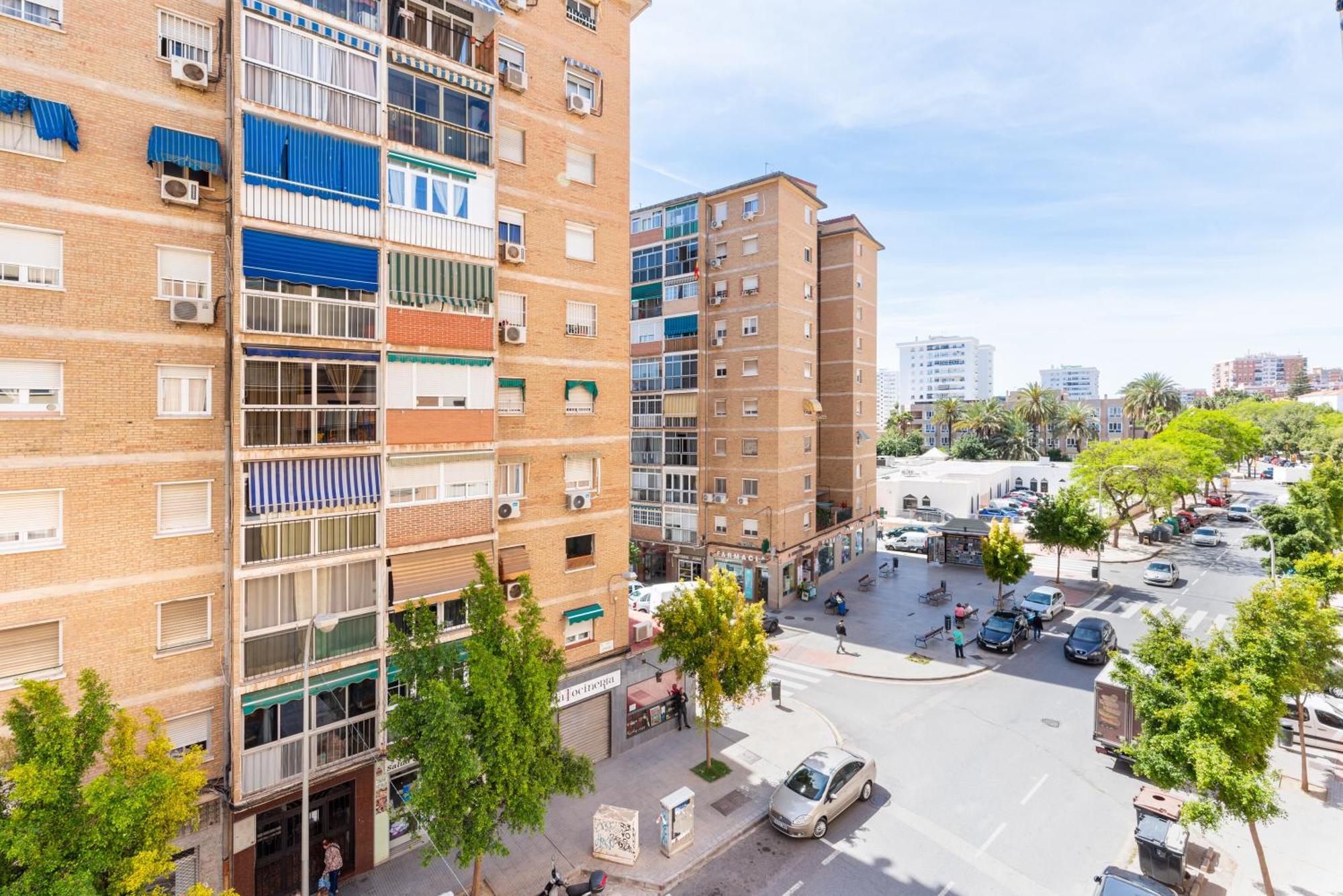 Wintowinrentals Quiet Apartment, Good Location, Free Parking Малага Экстерьер фото